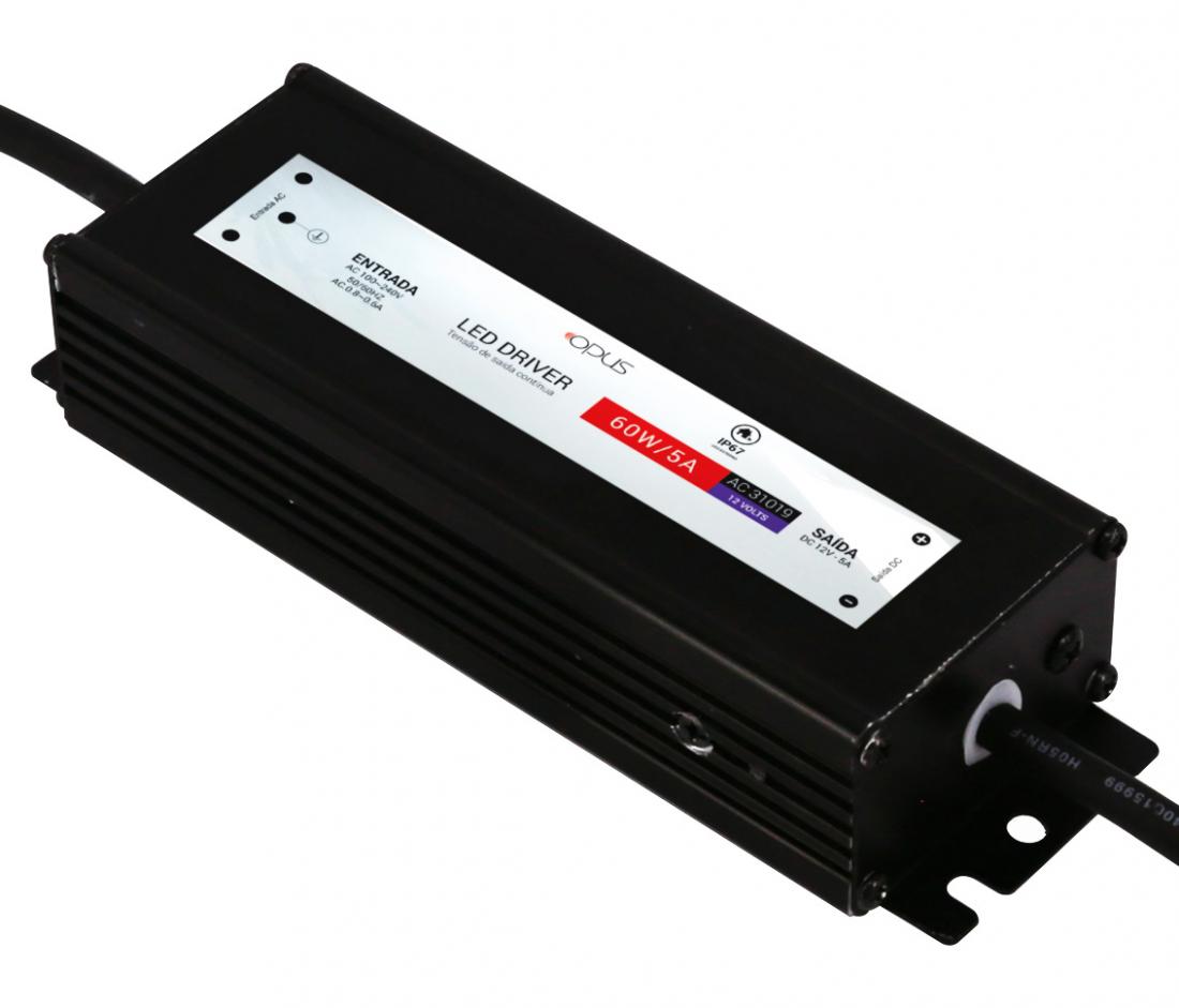 Fonte 12V Opus 60 Watts 5A IP67 Blindada 132x45x20mm OPS 31019
