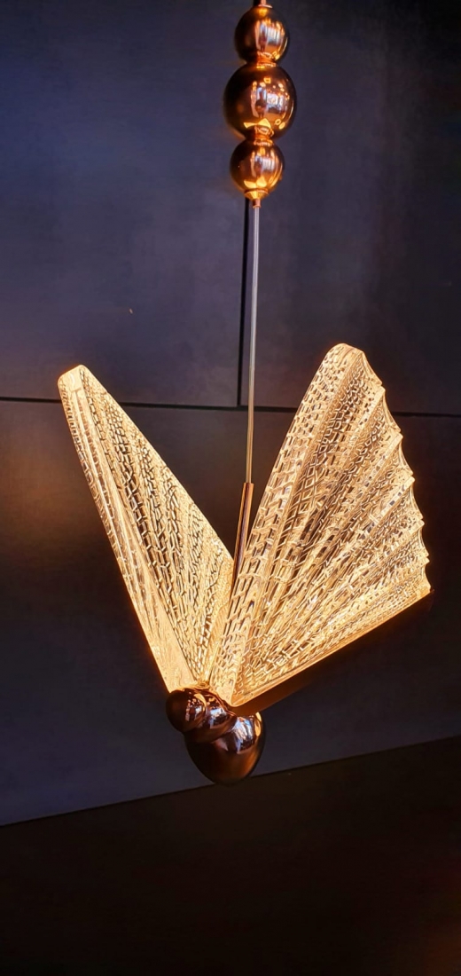 Pendente Sindora Borboleta Metal Dourado e Acrílico 6 watts 3000K Ø220x220mm QD05101