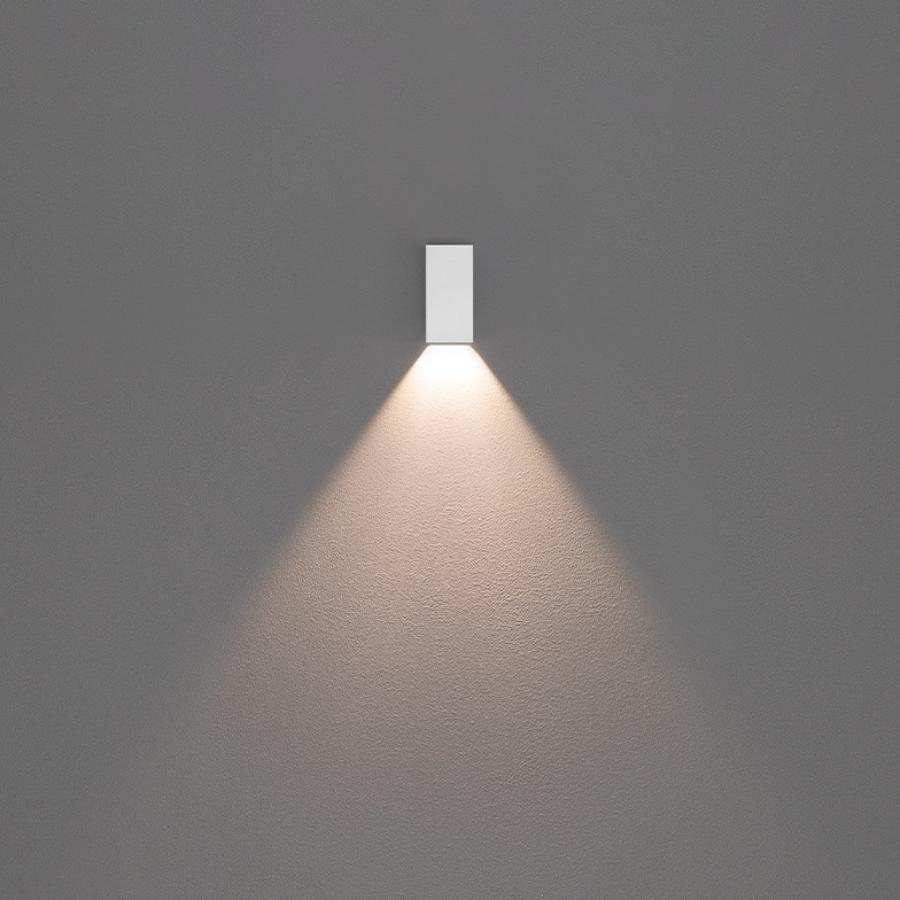 Balizador Sobrepor Stella Wall Micro 2,5 Watts 3000K IP65 Facho Aberto Branco 72x36x20mm STH21728BR/30