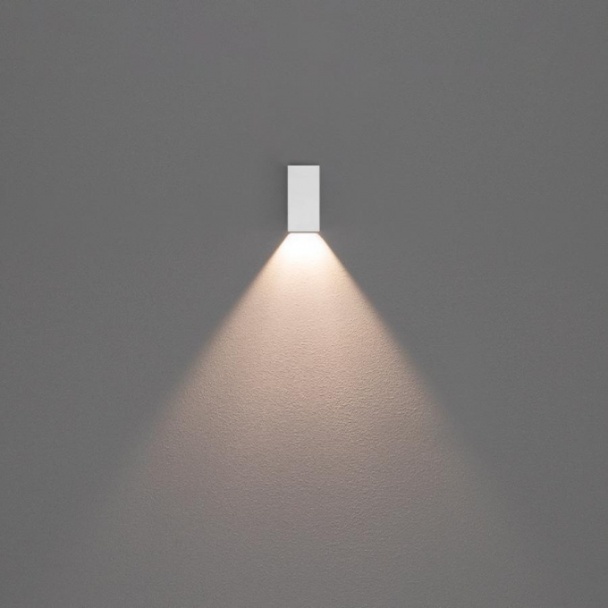 Balizador Sobrepor Stella Wall Micro 2,5 Watts 3000K IP65 Facho Aberto Branco 72x36x20mm STH21728BR/30