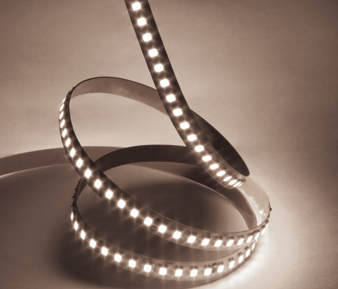 Fita de LED Opus 19,2 watts/m 12V 4000K 240 Leds IP20 8mm (Rolo 5 metros) OPS 80037
