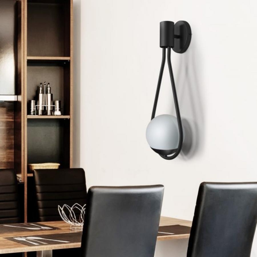 Arandela Itamonte Zala Alumínio e Vidro 1L G9 560x210mm Esfera Ø150mm 269