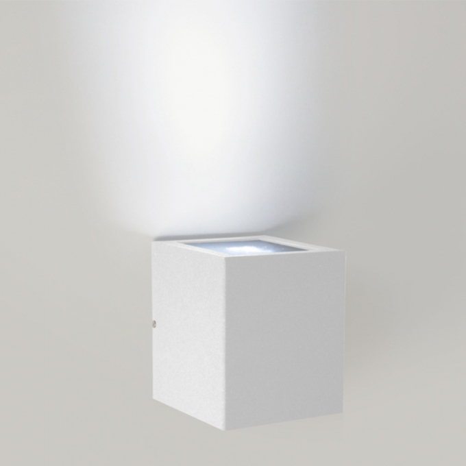 Arandela TKS Facho Único Aberto 1L Dicroica MR16 100x100x120mm 1899