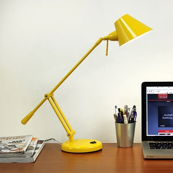 Luminária de Mesa Golden Art Tamy Articulada Base Redonda 1L G9 400mm M785PI