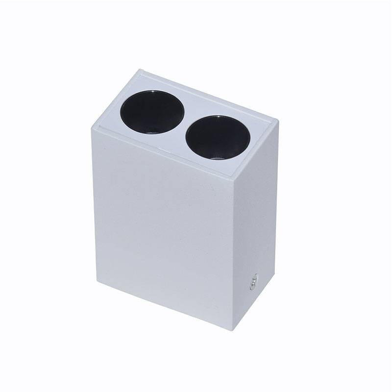  Spot Sobrepor Nordecor Downlight Powerus 2 Focos 4 watts 3000K Branco e Preto IRC90 38° Bivolt 55x36x70mm 6397