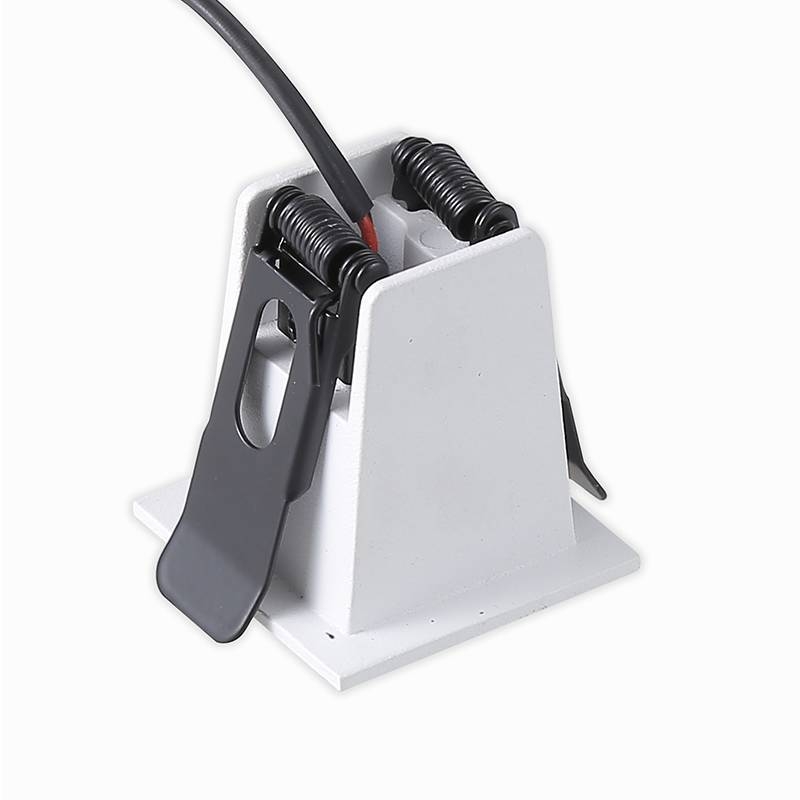 Embutido Nordecor Downlight Powerus Branco e Preto 2 watts 3000K IRC90 38° Bivolt 46x46x52mm 6369