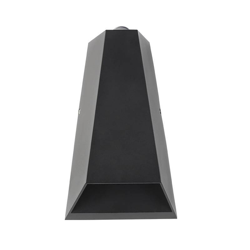 Arandela Nordecor Drie 6 watts 3000K Preto IP65 178x110x72mm Bivolt 2614