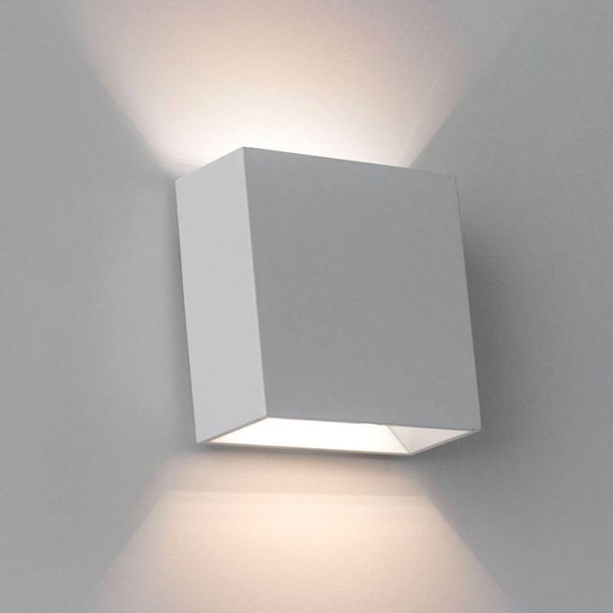 Arandela Nordecor Dron Facho Duplo Ajustável 4 watts 3000K Branco IP65 120x120mm Bivolt 2010