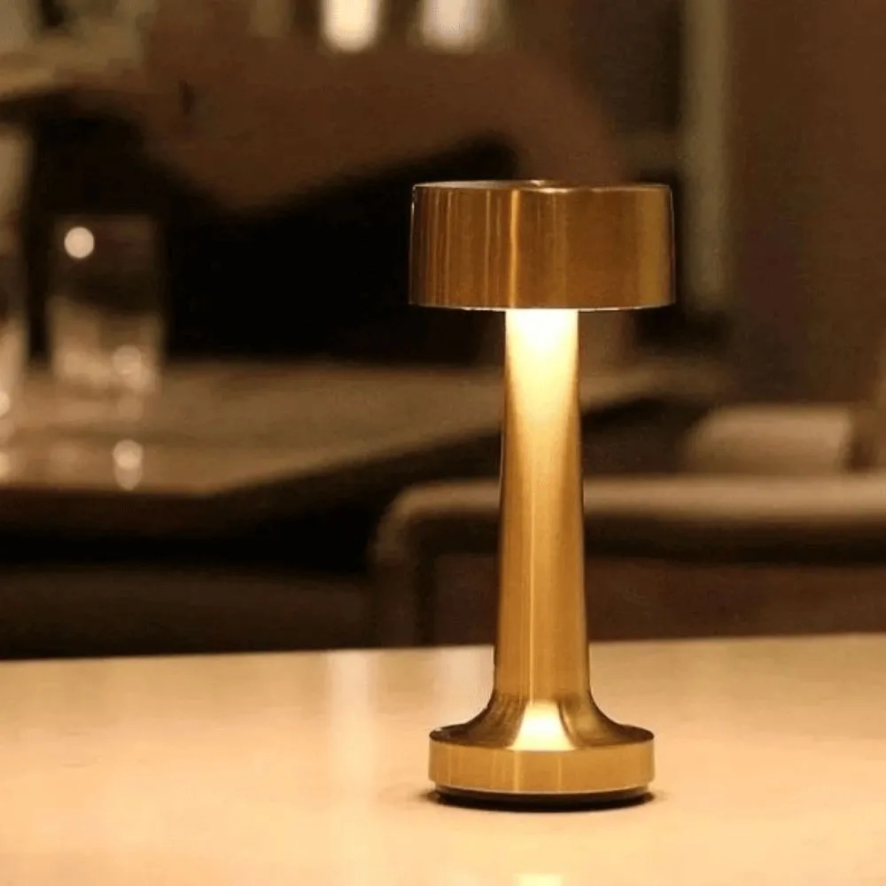 Abajur GMH Nox Dourado 90X210X90mm Bivolt L-NOX-GOLD