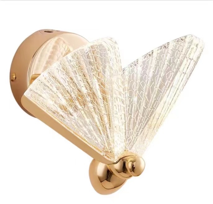 Arandela Sindora Borboleta Metal Dourado e Acrílico 6 watts 3000K Ø170x150mm Bivolt QB05103