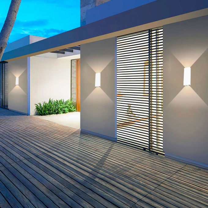 Arandela Nordecor Fit 8 watts 3000K Branco IP65 250x84,5x30,5mm Bivolt 6692
