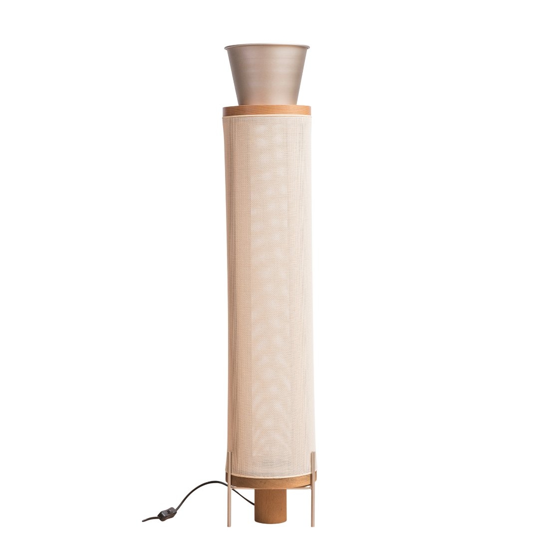 Luminária de Piso Madelustre Garden Nature Madeira Castanho e Palha Sintética 1L Dicróica 910mm 3292CT