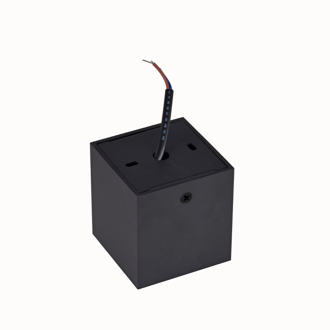  Spot Sobrepor Nordecor Downlight Powerus 4 Focos 8 watts 4000K Preto IRC90 35° Bivolt 66x66x71mm 6809
