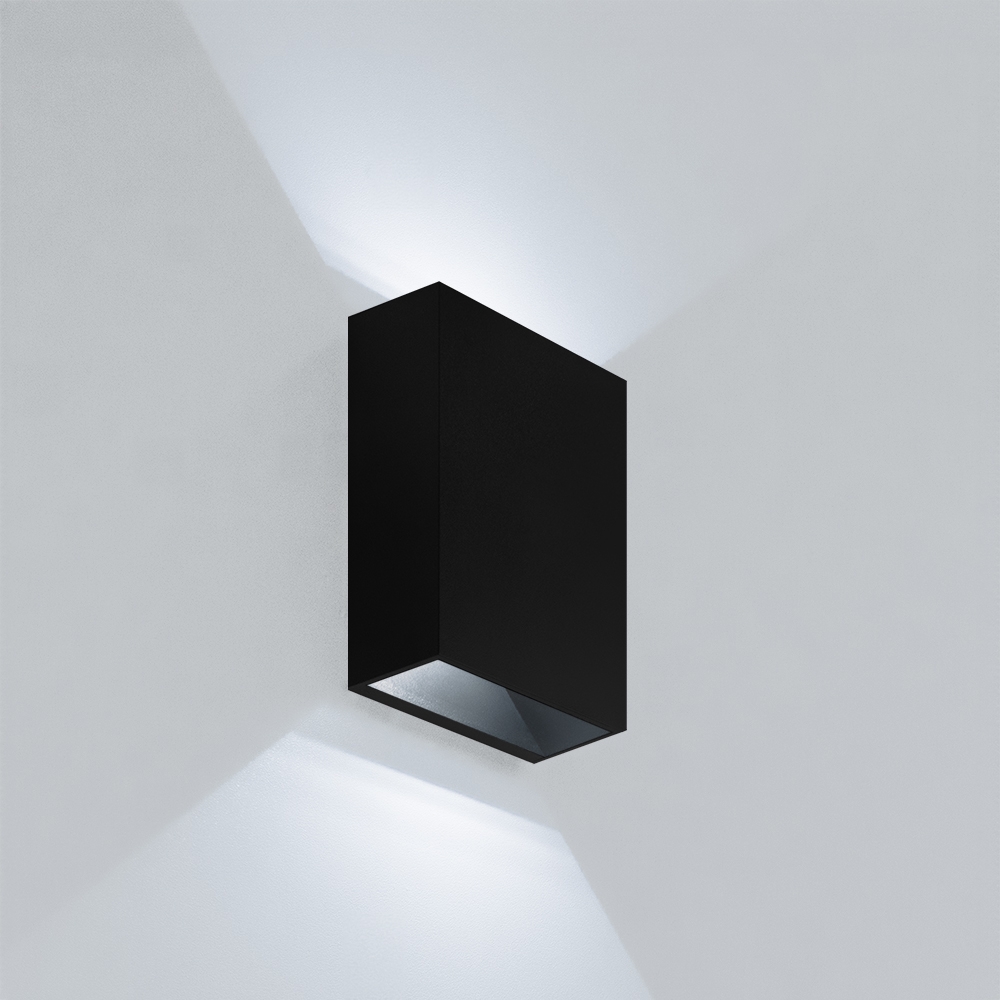 Arandela Blumenau Mince 4 watts Preta 6500K IP65 Bivolt 123x83x30mm 20456016
