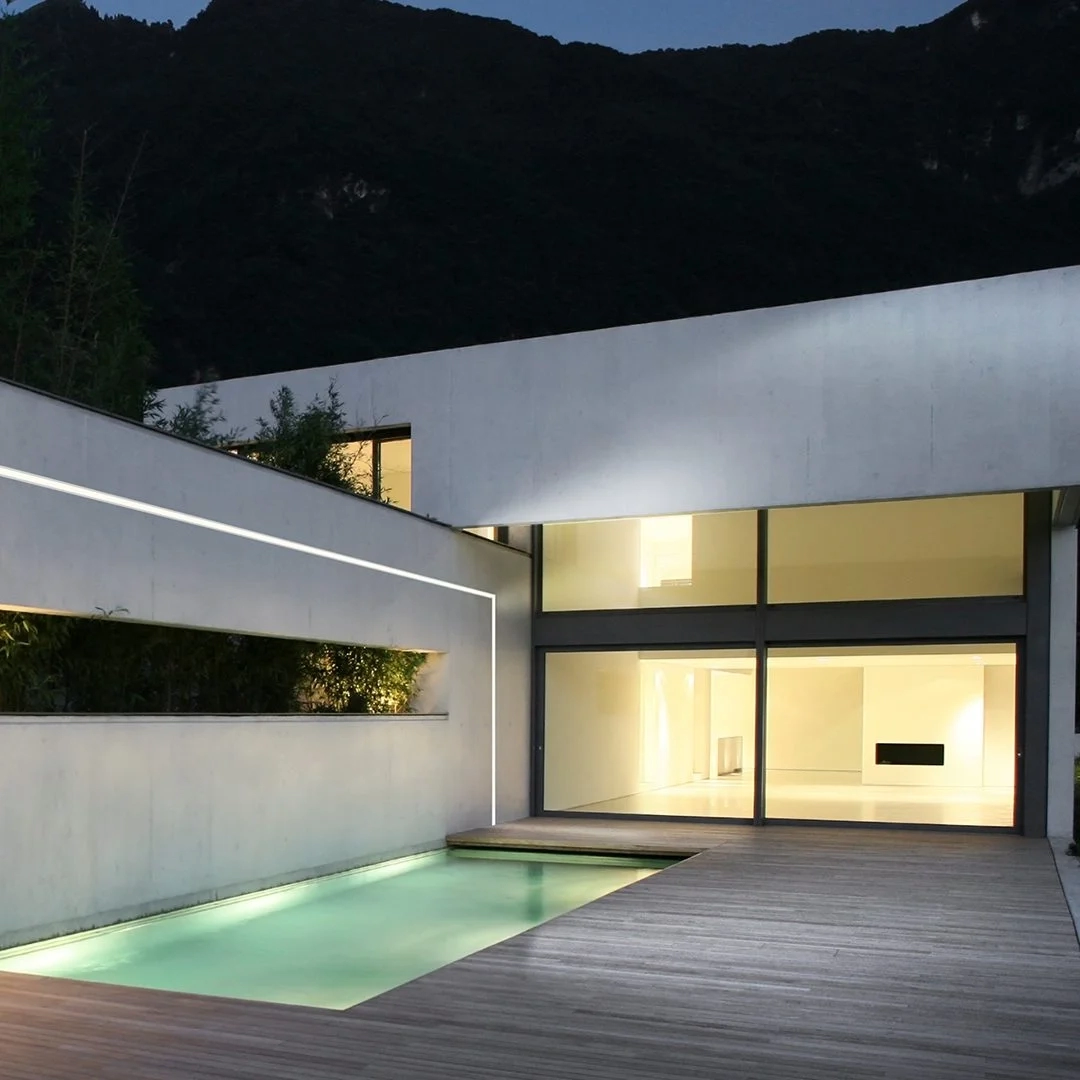 Perfil de Led Usina Sobrepor Outlight Branco (Fita não Inclusa) 49X30X3000mm 30028 3000