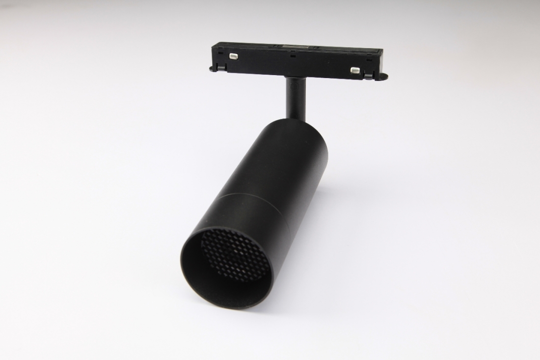 Spotlight Magnético Alpertone Magno 48V 12 watts 24° Preto 50x140mm 011218/9