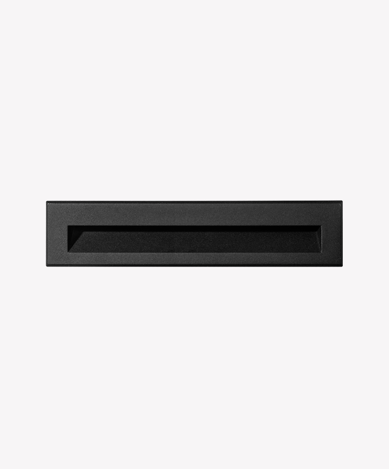 Balizador Opus Suit 6 watts 3000K 160° IP65 IRC90 Preto 200x45x37mm OPS 88590 



