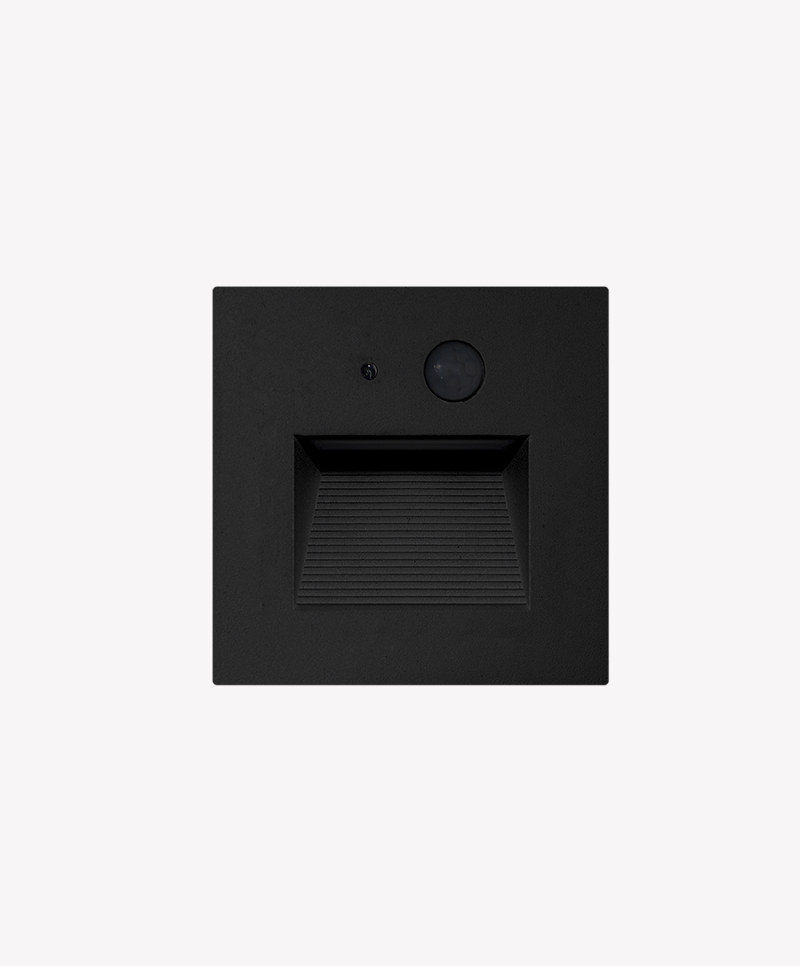 Balizador Opus Sentinela com Sensor 3 watts 3000K 160° IP65 IRC90 Preto 85x85x30mm OPS 88552


