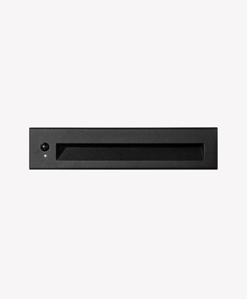 Balizador Opus Suit com Sensor 6 watts 3000K 160° IP65 IRC90 Preto 200x45x37mm OPS 88613




