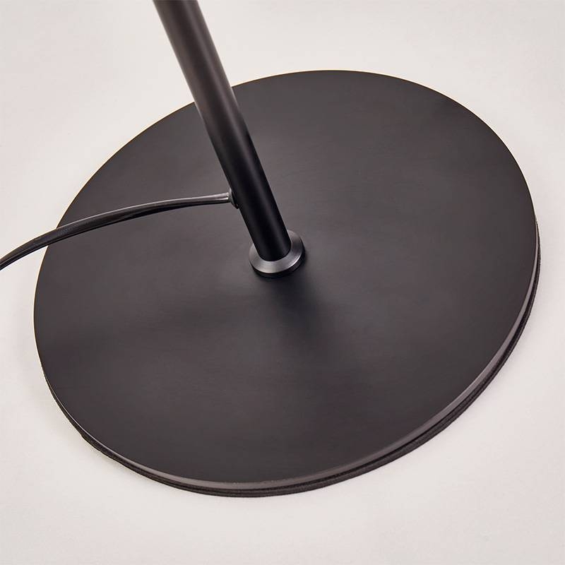 Luminária de Piso Nordecor Clus Preto 1L MR11 1440mm Bivolt 2919