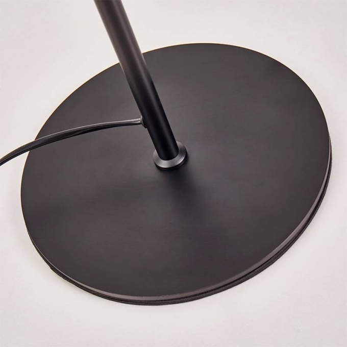 Luminária de Piso Nordecor Clus Preto 1L MR11 1440mm Bivolt 2919