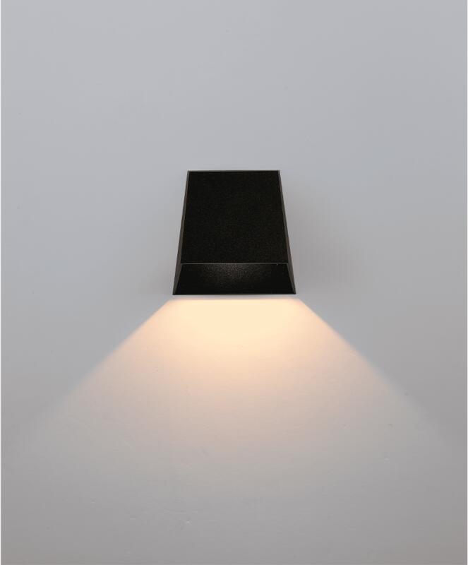 Arandela Opus Bella 5W 3000K 67° Preto 125x62x126mm OPS 34614