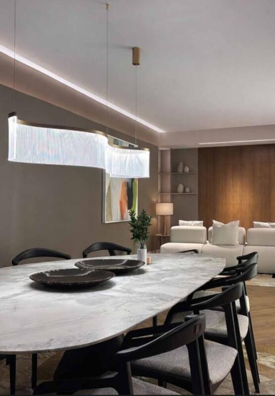 Pendente Skylight Sinuous Dourado e Acrílico Translúcido 24 watts 3000K Bivolt 1000x220mm SKY-4028S