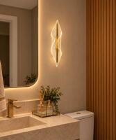 Arandela Skylight Fin Dourado e Acrílico Translúcido 5 Watts 3000K Bivolt 120x300mm SKY-4103AR